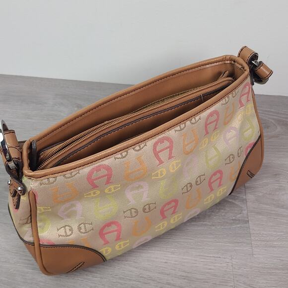 Etienne Aigner Shoulder Bag Pastel Horseshoe Logo Tan Silver Hardware Y2K - Picture 3 of 6